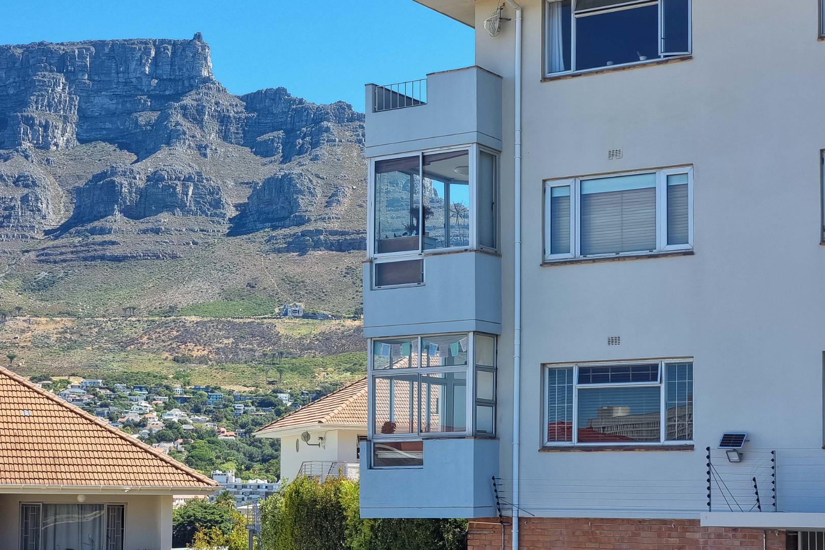 2 Bedroom Property for Sale in Tamboerskloof Western Cape